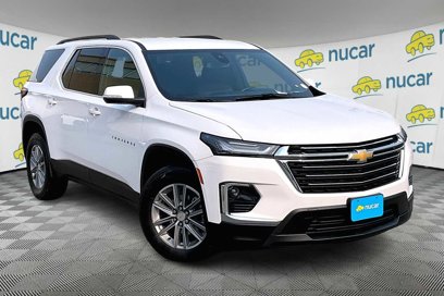 Used 2022 Chevrolet Traverse LT