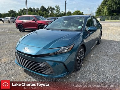 New 2025 Toyota Camry XLE w/ Premium Plus Package