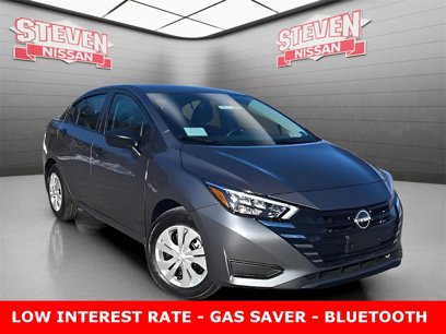 New 2025 Nissan Versa S w/ Trunk Package