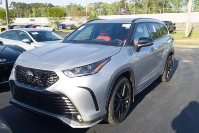 Used 2023 Toyota Highlander AWD