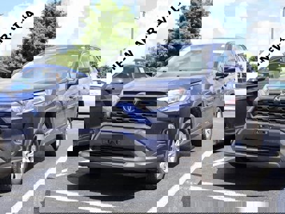 Used 2021 Toyota RAV4 XLE w/ Convenience Package