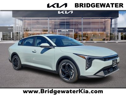New 2025 Kia K4 EX