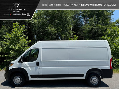 New 2024 RAM ProMaster 2500 w/ Convenience Group