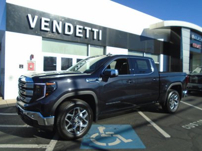 New 2025 GMC Sierra 1500 SLE w/ Preferred Package