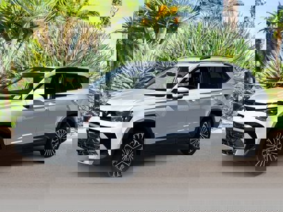 New 2025 Volkswagen Taos SE
