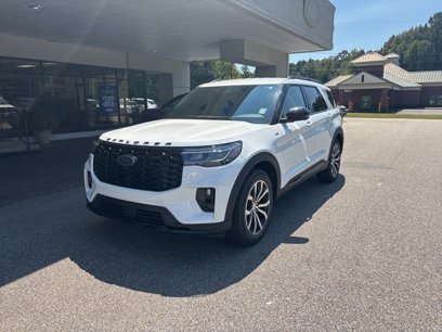 New 2025 Ford Explorer ST-Line w/ Premium Package