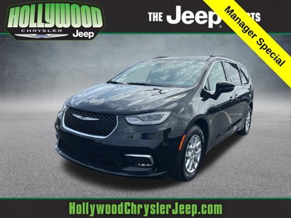 Used 2022 Chrysler Pacifica Touring-L