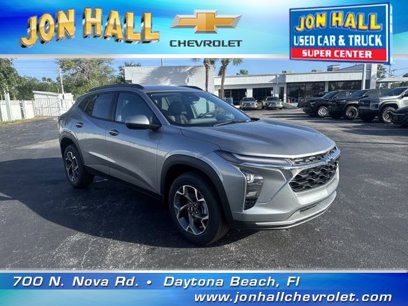 Used 2025 Chevrolet Trax LT w/ Driver Confidence Package