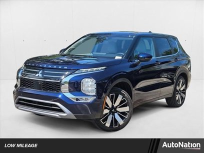 Used 2025 Mitsubishi Outlander SE