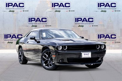 Used 2022 Dodge Challenger SXT w/ Blacktop Package