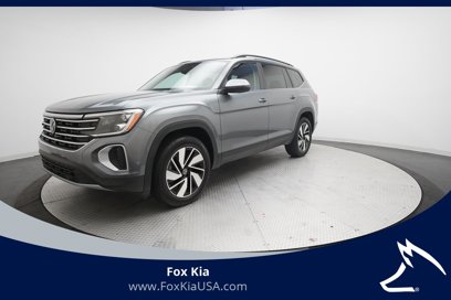 Used 2025 Volkswagen Atlas SE