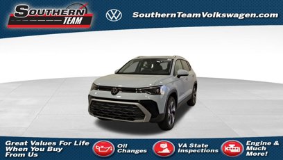New 2025 Volkswagen Taos SE