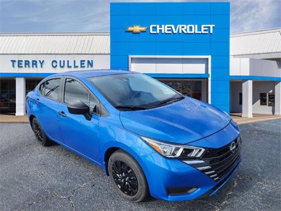 Used 2024 Nissan Versa S w/ Trunk Package
