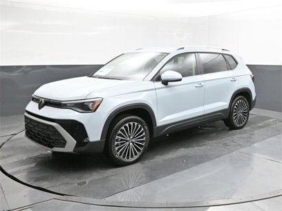 New 2025 Volkswagen Taos SE