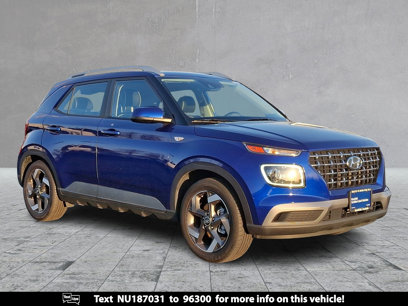 Certified 2022 Hyundai Venue Limited w/ Cargo Package