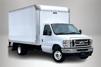 New 2024 Ford E-450 and Econoline 450 Super Duty w/ Power Windows & Locks Group