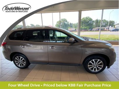 Used 2014 Nissan Pathfinder SV