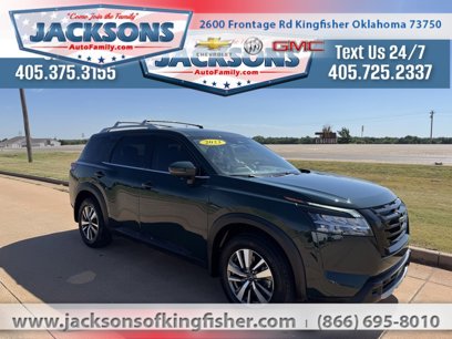 Used 2023 Nissan Pathfinder SL w/ Black Appearance Package