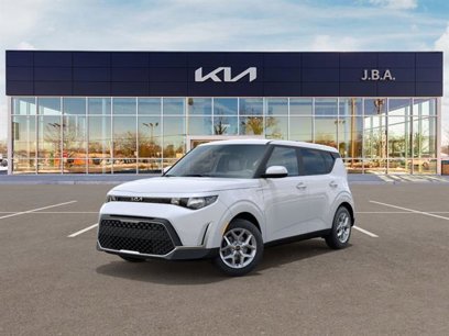 New 2025 Kia Soul S