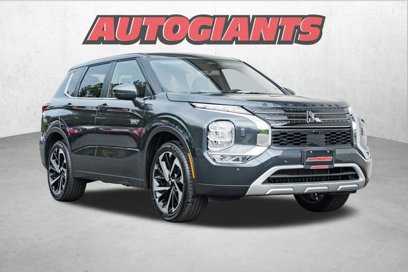 New 2025 Mitsubishi Outlander SE