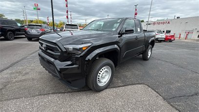 New 2025 Toyota Tacoma SR