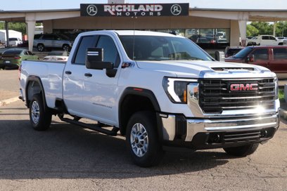 New 2025 GMC Sierra 2500 Pro