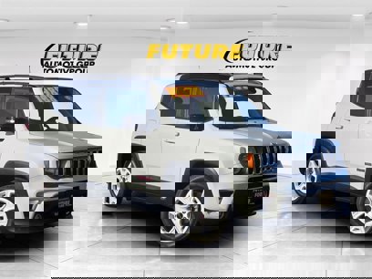 Used 2020 Jeep Renegade Limited w/ UConnect 8.4 Nav Group