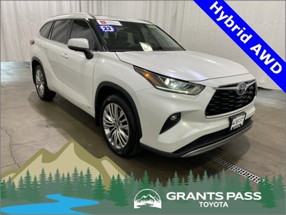 Used 2023 Toyota Highlander Platinum