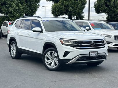 Used 2022 Volkswagen Atlas SE w/ Panoramic Sunroof Package