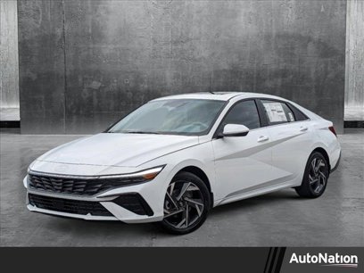 Used 2024 Hyundai Elantra SEL w/ Convenience Package