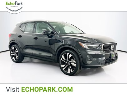 Used 2025 Volvo XC40 B5 Plus