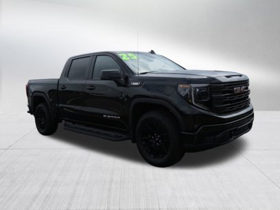 New 2025 GMC Sierra 1500 Pro w/ Graphite Edition