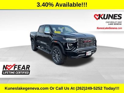 New 2025 GMC Canyon Denali