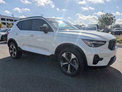 Used 2024 Volvo XC40 B5 Plus