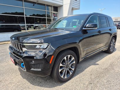 Used 2024 Jeep Grand Cherokee Overland w/ Advanced Protech Group III