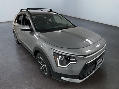 New 2025 Kia Niro EX