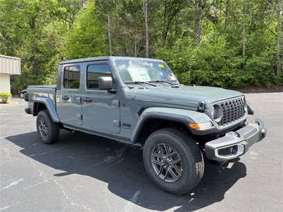 New 2025 Jeep Gladiator Sport