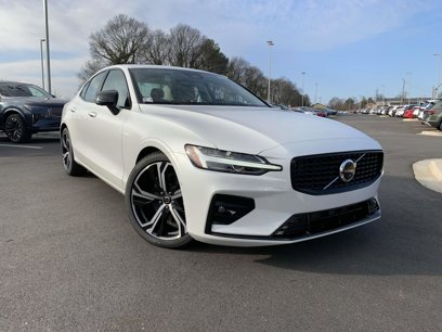 New 2025 Volvo S60 B5 Plus w/ Protection Package Premier