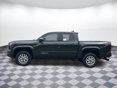 New 2025 Toyota Tacoma SR5