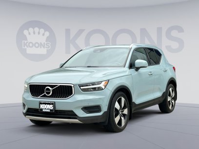 Used 2019 Volvo XC40 T5 Momentum