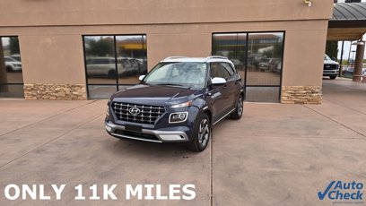 Used 2023 Hyundai Venue Limited w/ Cargo Package