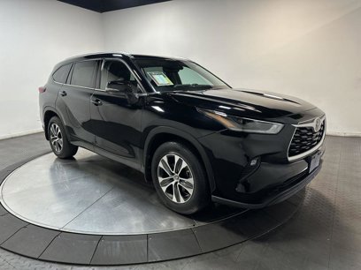 Used 2021 Toyota Highlander XLE