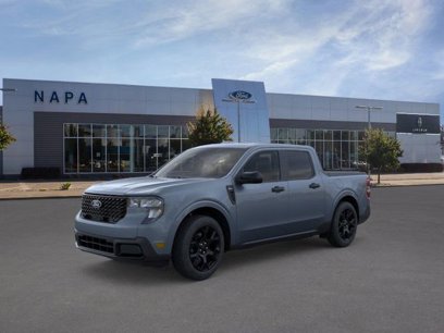 New 2025 Ford Maverick XLT w/ Black Appearance Package