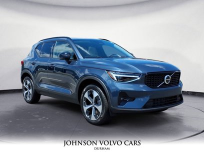 New 2026 Volvo XC40 B4 Plus w/ Protection Package Premier