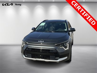 Used 2024 Kia Niro EX Touring