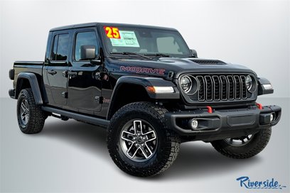 New 2025 Jeep Gladiator Mojave