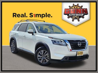 Used 2022 Nissan Pathfinder SV w/ SV Premium Package