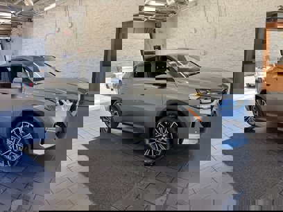 New 2025 BMW X2 xDrive28i w/ Technology Package