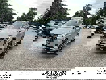 New 2025 Volvo XC90 B6 Plus w/ Protection Package Premier