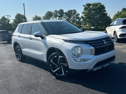 Used 2023 Mitsubishi Outlander SE